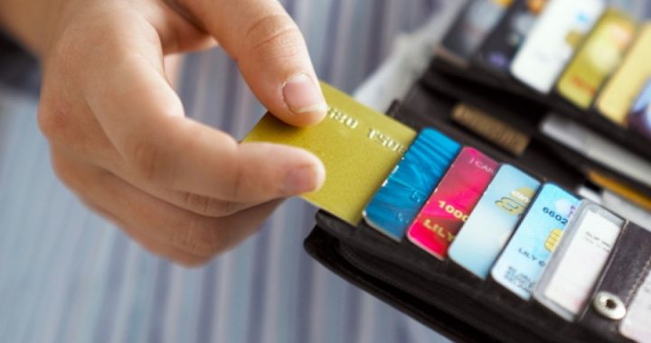 Порядок повернення коштів, викрадених з платіжних карток